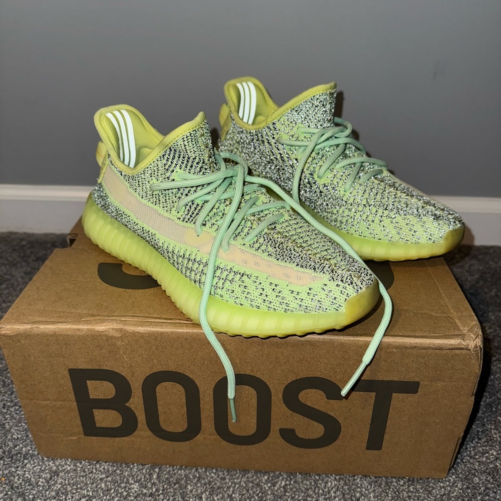 Yeezy Boost 350 V2 Yeezreel Reflective - Picture 2 of 7